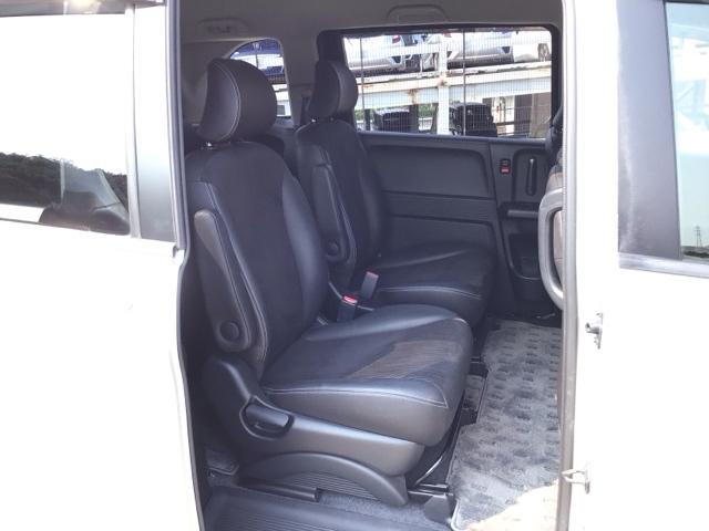 フリードハイブリッド ジャストセレクション　ＨＩＤ・ワンセグ・メモリナビ・バックカメラ・両側電動ドア・デジタルメーター　ナビテレビ　セキュリティー　横滑り防止機能　オートクルーズ　エアバック　ウォークスルー　ＤＶＤ再生可能　キーレスエントリー（15枚目）