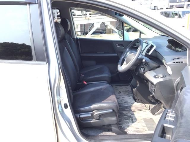 フリードハイブリッド ジャストセレクション　ＨＩＤ・ワンセグ・メモリナビ・バックカメラ・両側電動ドア・デジタルメーター　ナビテレビ　セキュリティー　横滑り防止機能　オートクルーズ　エアバック　ウォークスルー　ＤＶＤ再生可能　キーレスエントリー（16枚目）