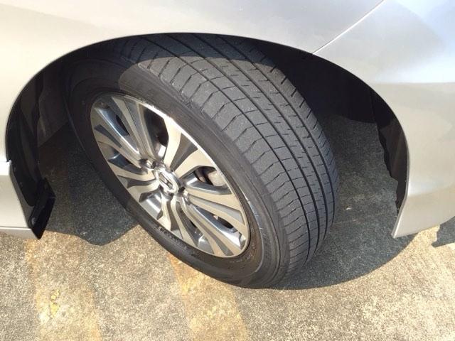 フリードハイブリッド ジャストセレクション　ＨＩＤ・ワンセグ・メモリナビ・バックカメラ・両側電動ドア・デジタルメーター　ナビテレビ　セキュリティー　横滑り防止機能　オートクルーズ　エアバック　ウォークスルー　ＤＶＤ再生可能　キーレスエントリー（22枚目）