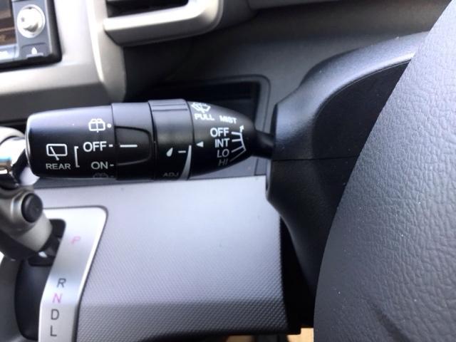 フリードハイブリッド ジャストセレクション　ＨＩＤ・ワンセグ・メモリナビ・バックカメラ・両側電動ドア・デジタルメーター　ナビテレビ　セキュリティー　横滑り防止機能　オートクルーズ　エアバック　ウォークスルー　ＤＶＤ再生可能　キーレスエントリー（31枚目）