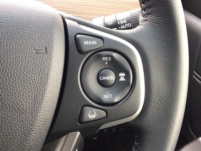 フリード＋ クロスターブラックスタイル　デモカーＵＰ・ＬＥＤ・フルセグ・メモリナビ・純正ＡＷ・シートヒーター　サイドエアバック　地デジフルセグ　ＤＶＤ　前後誤発進抑制　両側電動スライドドア　バックカメラ　助手席エアバッグ　フルオートエアコン（5枚目）