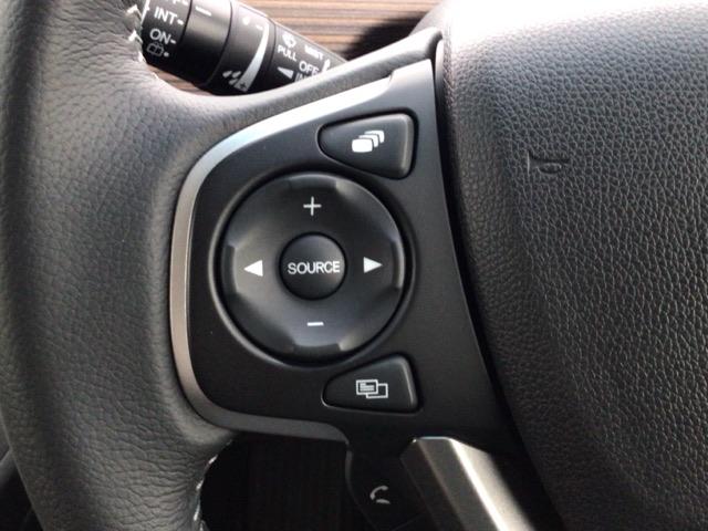 フリード＋ クロスターブラックスタイル　デモカーＵＰ・ＬＥＤ・フルセグ・メモリナビ・純正ＡＷ・シートヒーター　サイドエアバック　地デジフルセグ　ＤＶＤ　前後誤発進抑制　両側電動スライドドア　バックカメラ　助手席エアバッグ　フルオートエアコン（30枚目）