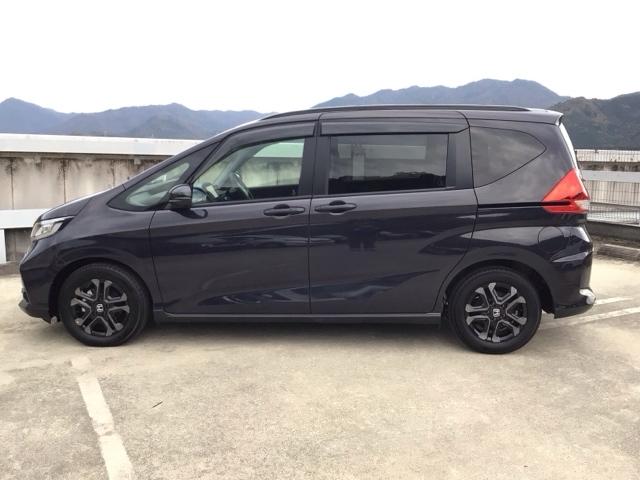 フリード＋ クロスターブラックスタイル　デモカーＵＰ・ＬＥＤ・フルセグ・メモリナビ・純正ＡＷ・シートヒーター　サイドエアバック　地デジフルセグ　ＤＶＤ　前後誤発進抑制　両側電動スライドドア　バックカメラ　助手席エアバッグ　フルオートエアコン（35枚目）