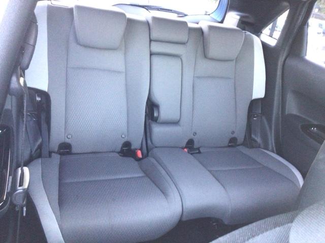 フィット ｅ：ＨＥＶネス　ＬＥＤ・オーディオレス・純正ＡＷ・スマートキー・ＥＣＯスイッチ・パーキングブレーキ　衝突軽減　パーキングセンサー　サイドカーテンエアバック　オートエアコン　スマキー　エアバッグ　ＥＴＣ　ＶＳＡ　イモビ（14枚目）