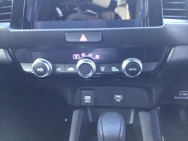 フィット ｅ：ＨＥＶネス　ＬＥＤ・オーディオレス・純正ＡＷ・スマートキー・ＥＣＯスイッチ・パーキングブレーキ　衝突軽減　パーキングセンサー　サイドカーテンエアバック　オートエアコン　スマキー　エアバッグ　ＥＴＣ　ＶＳＡ　イモビ（18枚目）