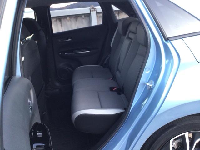 フィット ｅ：ＨＥＶネス　ＬＥＤ・オーディオレス・純正ＡＷ・スマートキー・ＥＣＯスイッチ・パーキングブレーキ　衝突軽減　パーキングセンサー　サイドカーテンエアバック　オートエアコン　スマキー　エアバッグ　ＥＴＣ　ＶＳＡ　イモビ（34枚目）