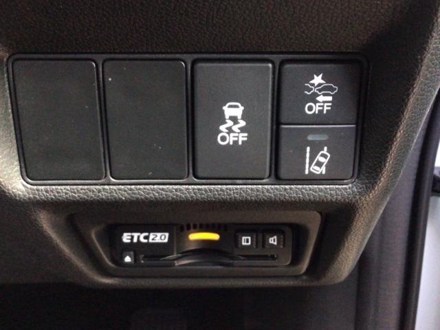 ステップワゴンスパーダ ｅ：ＨＥＶスパーダＧ・ＥＸホンダセンシング　ＬＥＤ・フルセグ・メモリナビ・バックカメラ・純正ＡＷ・シートヒーター・ＥＴＣ　エアバック　地デジ　クルコン　サイドエアバッグ　シ－トヒ－タ－　衝突軽減システム　スマキー　ＬＥＤランプ　ＵＳＢ接続（7枚目）