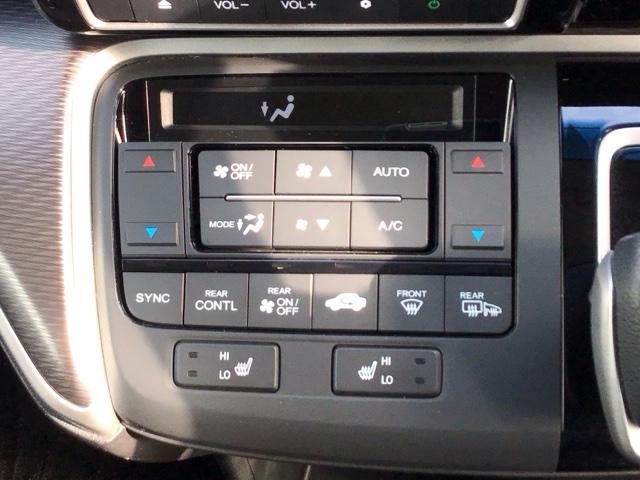 ステップワゴンスパーダ ｅ：ＨＥＶスパーダＧ・ＥＸホンダセンシング　ＬＥＤ・フルセグ・メモリナビ・バックカメラ・純正ＡＷ・シートヒーター・ＥＴＣ　エアバック　地デジ　クルコン　サイドエアバッグ　シ－トヒ－タ－　衝突軽減システム　スマキー　ＬＥＤランプ　ＵＳＢ接続（18枚目）