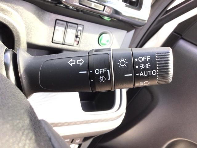 ステップワゴンスパーダ ｅ：ＨＥＶスパーダＧ・ＥＸホンダセンシング　ＬＥＤ・フルセグ・メモリナビ・バックカメラ・純正ＡＷ・シートヒーター・ＥＴＣ　エアバック　地デジ　クルコン　サイドエアバッグ　シ－トヒ－タ－　衝突軽減システム　スマキー　ＬＥＤランプ　ＵＳＢ接続（28枚目）