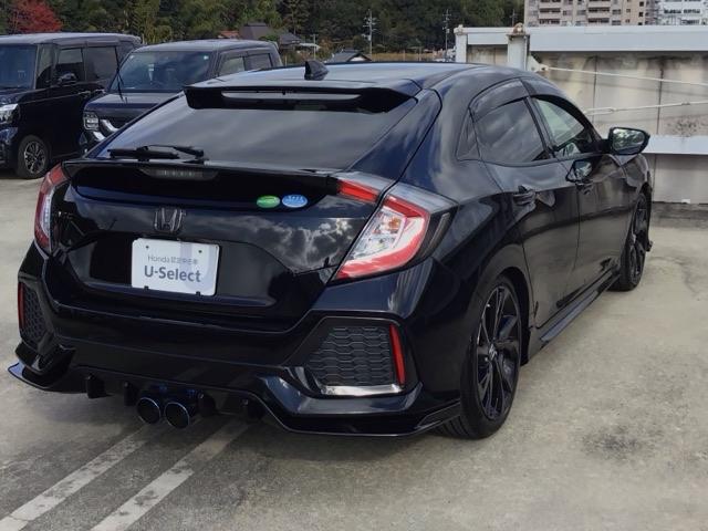 シビック ハッチバック　ＬＥＤ・フルセグ・メモリナビ・バックカメラ・純正ＡＷ・シートヒーター・ＥＴＣ　追突軽減ブレーキ　盗難防止装置　Ｂモニター　横滑防止　シートヒーター付き　ＬＥＤライト　フルセグＴＶ　スマートキー　ＡＡＣ（4枚目）