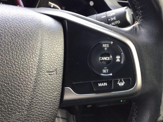 シビック ハッチバック　ＬＥＤ・フルセグ・メモリナビ・バックカメラ・純正ＡＷ・シートヒーター・ＥＴＣ　追突軽減ブレーキ　盗難防止装置　Ｂモニター　横滑防止　シートヒーター付き　ＬＥＤライト　フルセグＴＶ　スマートキー　ＡＡＣ（5枚目）