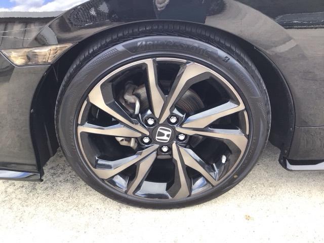 シビック ハッチバック　ＬＥＤ・フルセグ・メモリナビ・バックカメラ・純正ＡＷ・シートヒーター・ＥＴＣ　追突軽減ブレーキ　盗難防止装置　Ｂモニター　横滑防止　シートヒーター付き　ＬＥＤライト　フルセグＴＶ　スマートキー　ＡＡＣ（12枚目）