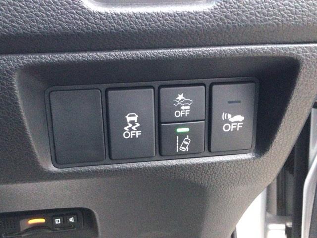 ジェイド ハイブリッドＲＳ・ホンダセンシング　ＬＥＤ・フルセグ・メモリナビ・ＤＶＤ・バックカメラ・純正ＡＷ・ＥＴＣ　衝突軽減Ｂ　助手席エアバッグ　サイドエアバック　オートクルーズコントロール　ＬＥＤライト　イモビライザー　地デジ　ＥＴＣ車載器（7枚目）