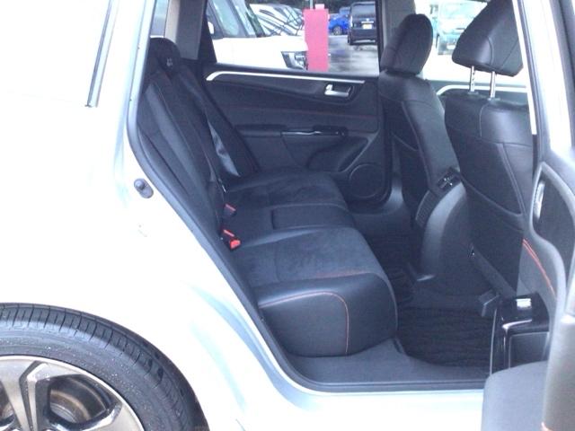 ジェイド ハイブリッドＲＳ・ホンダセンシング　ＬＥＤ・フルセグ・メモリナビ・ＤＶＤ・バックカメラ・純正ＡＷ・ＥＴＣ　衝突軽減Ｂ　助手席エアバッグ　サイドエアバック　オートクルーズコントロール　ＬＥＤライト　イモビライザー　地デジ　ＥＴＣ車載器（14枚目）