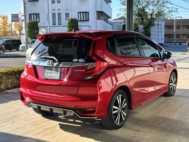 フィットハイブリッド Ｓホンダセンシング　Ｈｏｎｄａ純正フルセグＮＡＶＩ・ＨｏｎｄａＳＥＮＳＩＮＧ・ＬＥＤヘッドライトドラレコ・アルミホイール　スマ－トキ－　ナビＴＶ　アクティブクルーズコントロール　パワーウインドウ　ドライブレコーダ　ＡＡＣ（5枚目）