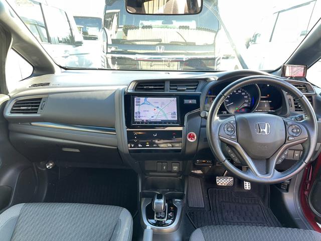 フィットハイブリッド Ｓホンダセンシング　Ｈｏｎｄａ純正フルセグＮＡＶＩ・ＨｏｎｄａＳＥＮＳＩＮＧ・ＬＥＤヘッドライトドラレコ・アルミホイール　スマ－トキ－　ナビＴＶ　アクティブクルーズコントロール　パワーウインドウ　ドライブレコーダ　ＡＡＣ（10枚目）