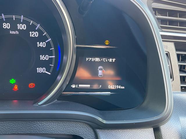フィットハイブリッド Ｓホンダセンシング　Ｈｏｎｄａ純正フルセグＮＡＶＩ・ＨｏｎｄａＳＥＮＳＩＮＧ・ＬＥＤヘッドライトドラレコ・アルミホイール　スマ－トキ－　ナビＴＶ　アクティブクルーズコントロール　パワーウインドウ　ドライブレコーダ　ＡＡＣ（15枚目）