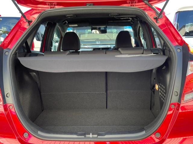 フィットハイブリッド Ｓホンダセンシング　Ｈｏｎｄａ純正フルセグＮＡＶＩ・ＨｏｎｄａＳＥＮＳＩＮＧ・ＬＥＤヘッドライトドラレコ・アルミホイール　スマ－トキ－　ナビＴＶ　アクティブクルーズコントロール　パワーウインドウ　ドライブレコーダ　ＡＡＣ（30枚目）