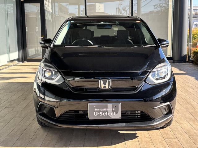 フィット ホーム　Ｈｏｎｄａ純正フルセグＮＡＶＩ・ＨｏｎｄａＳＥＮＳＩＮＧ・ＬＥＤヘッドライトＨｏｎｄａＣＯＮＮＥＣＴ・前後ドラレコ・ＥＴＣ　リアカメ　ＬＥＤライト　フルセグＴＶ　エアバッグ　スマ－トキ－　ＥＴＣ車載器（3枚目）