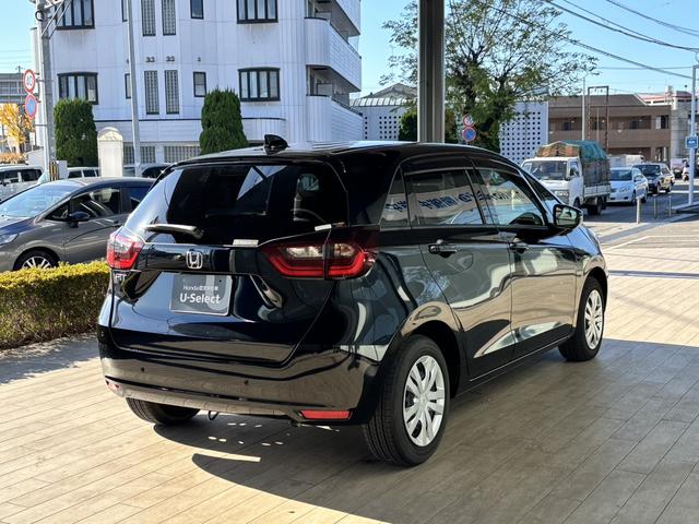 フィット ホーム　Ｈｏｎｄａ純正フルセグＮＡＶＩ・ＨｏｎｄａＳＥＮＳＩＮＧ・ＬＥＤヘッドライトＨｏｎｄａＣＯＮＮＥＣＴ・前後ドラレコ・ＥＴＣ　リアカメ　ＬＥＤライト　フルセグＴＶ　エアバッグ　スマ－トキ－　ＥＴＣ車載器（5枚目）