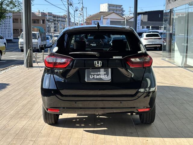 フィット ホーム　Ｈｏｎｄａ純正フルセグＮＡＶＩ・ＨｏｎｄａＳＥＮＳＩＮＧ・ＬＥＤヘッドライトＨｏｎｄａＣＯＮＮＥＣＴ・前後ドラレコ・ＥＴＣ　リアカメ　ＬＥＤライト　フルセグＴＶ　エアバッグ　スマ－トキ－　ＥＴＣ車載器（6枚目）