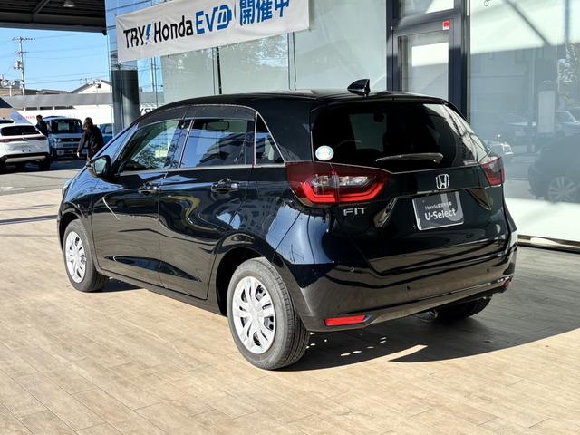 フィット ホーム　Ｈｏｎｄａ純正フルセグＮＡＶＩ・ＨｏｎｄａＳＥＮＳＩＮＧ・ＬＥＤヘッドライトＨｏｎｄａＣＯＮＮＥＣＴ・前後ドラレコ・ＥＴＣ　リアカメ　ＬＥＤライト　フルセグＴＶ　エアバッグ　スマ－トキ－　ＥＴＣ車載器（7枚目）