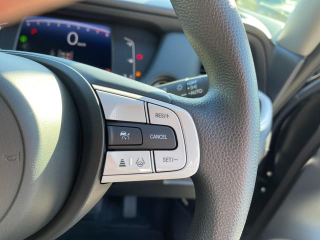 フィット ホーム　Ｈｏｎｄａ純正フルセグＮＡＶＩ・ＨｏｎｄａＳＥＮＳＩＮＧ・ＬＥＤヘッドライトＨｏｎｄａＣＯＮＮＥＣＴ・前後ドラレコ・ＥＴＣ　リアカメ　ＬＥＤライト　フルセグＴＶ　エアバッグ　スマ－トキ－　ＥＴＣ車載器（13枚目）