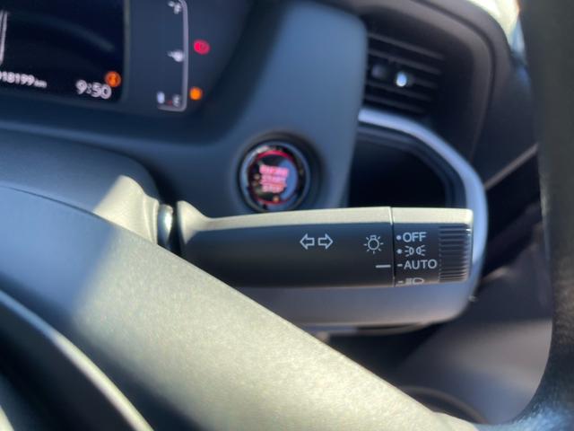 フィット ホーム　Ｈｏｎｄａ純正フルセグＮＡＶＩ・ＨｏｎｄａＳＥＮＳＩＮＧ・ＬＥＤヘッドライトＨｏｎｄａＣＯＮＮＥＣＴ・前後ドラレコ・ＥＴＣ　リアカメ　ＬＥＤライト　フルセグＴＶ　エアバッグ　スマ－トキ－　ＥＴＣ車載器（14枚目）