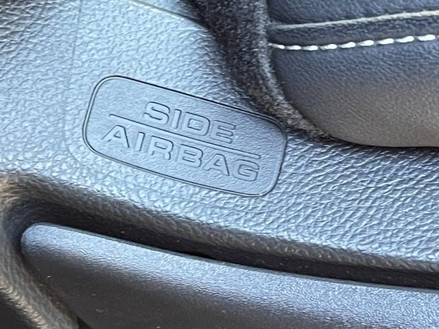 フィット ホーム　Ｈｏｎｄａ純正フルセグＮＡＶＩ・ＨｏｎｄａＳＥＮＳＩＮＧ・ＬＥＤヘッドライトＨｏｎｄａＣＯＮＮＥＣＴ・前後ドラレコ・ＥＴＣ　リアカメ　ＬＥＤライト　フルセグＴＶ　エアバッグ　スマ－トキ－　ＥＴＣ車載器（28枚目）