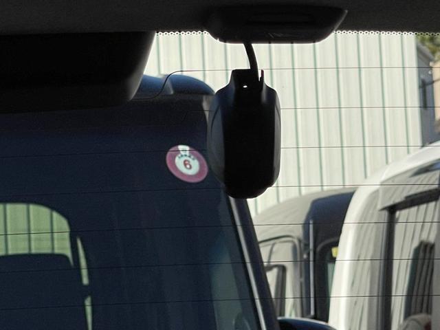 フィット ホーム　Ｈｏｎｄａ純正フルセグＮＡＶＩ・ＨｏｎｄａＳＥＮＳＩＮＧ・ＬＥＤヘッドライトＨｏｎｄａＣＯＮＮＥＣＴ・前後ドラレコ・ＥＴＣ　リアカメ　ＬＥＤライト　フルセグＴＶ　エアバッグ　スマ－トキ－　ＥＴＣ車載器（39枚目）