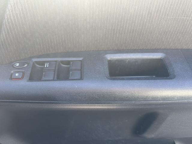 フリード Gジャストセレクション 社外フルセグNAVI・ETC・HIDヘッドライト Bモニター スマトキー 地上デジタルTV 助手席エアバッグ AUTOエアコン パワステ ナビTV 両側スライド片側電動 運転席エアバッグ PW ABS(21枚目)