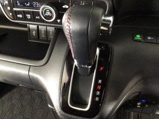 N-BOXカスタム Lターボ LED・フルセグ・メモリナビ・バックカメラ・両側電動ドア・シートヒーター・ETC 地デジチューナー 衝突軽減ブレーキサポート LEDヘッドライ ターボエンジン PS カーテンエアバック エアバック(20枚目)