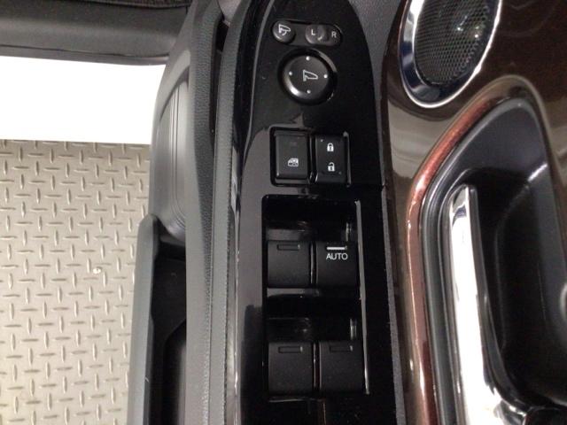 N-BOXカスタム Lターボ LED・フルセグ・メモリナビ・バックカメラ・両側電動ドア・シートヒーター・ETC 地デジチューナー 衝突軽減ブレーキサポート LEDヘッドライ ターボエンジン PS カーテンエアバック エアバック(32枚目)