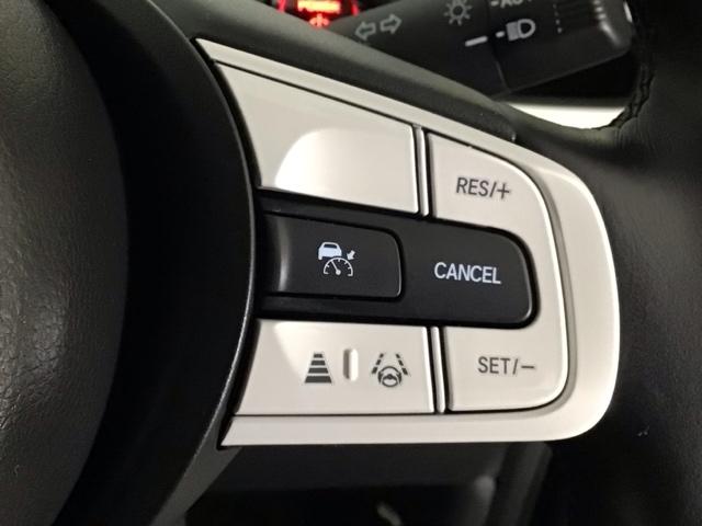 フィット ｅ：ＨＥＶホーム　レンタＵＰ・フルセグ・メモリナビ・バックカメラ・ホンダＣＯＮＮＥＣＴ・ＥＴＣ　前後誤発進抑制機能　クリソナ　助手席エアバッグ　運転席エアバッグ　アイドリングストップ　ＬＥＤライト　ＵＳＢ接続　ＡＢＳ（13枚目）