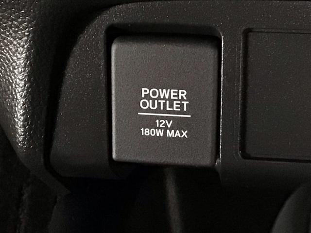 フィット ｅ：ＨＥＶホーム　レンタＵＰ・フルセグ・メモリナビ・バックカメラ・ホンダＣＯＮＮＥＣＴ・ＥＴＣ　前後誤発進抑制機能　クリソナ　助手席エアバッグ　運転席エアバッグ　アイドリングストップ　ＬＥＤライト　ＵＳＢ接続　ＡＢＳ（20枚目）