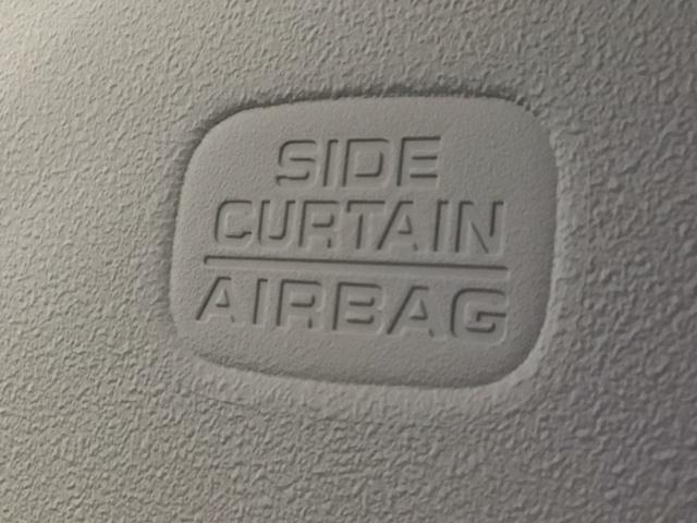 フィット ｅ：ＨＥＶホーム　レンタＵＰ・フルセグ・メモリナビ・バックカメラ・ホンダＣＯＮＮＥＣＴ・ＥＴＣ　前後誤発進抑制機能　クリソナ　助手席エアバッグ　運転席エアバッグ　アイドリングストップ　ＬＥＤライト　ＵＳＢ接続　ＡＢＳ（28枚目）