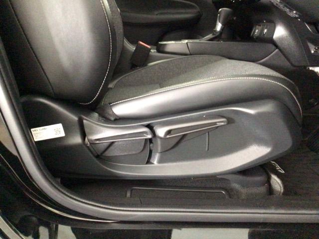 フィット ｅ：ＨＥＶホーム　レンタＵＰ・フルセグ・メモリナビ・バックカメラ・ホンダＣＯＮＮＥＣＴ・ＥＴＣ　前後誤発進抑制機能　クリソナ　助手席エアバッグ　運転席エアバッグ　アイドリングストップ　ＬＥＤライト　ＵＳＢ接続　ＡＢＳ（38枚目）