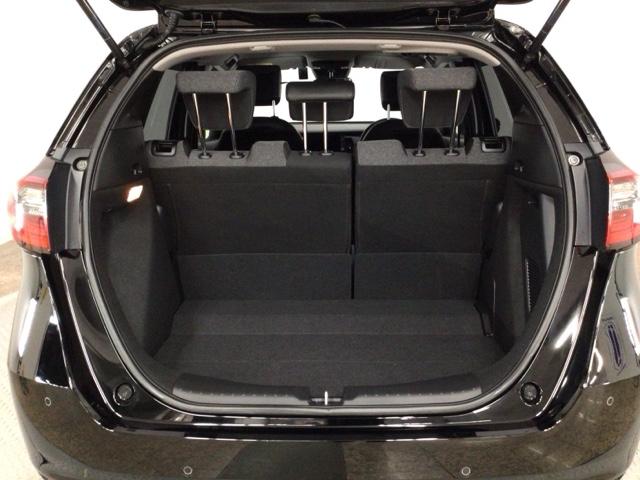 フィット ｅ：ＨＥＶホーム　レンタＵＰ・フルセグ・メモリナビ・バックカメラ・ホンダＣＯＮＮＥＣＴ・ＥＴＣ　前後誤発進抑制機能　クリソナ　助手席エアバッグ　運転席エアバッグ　アイドリングストップ　ＬＥＤライト　ＵＳＢ接続　ＡＢＳ（43枚目）