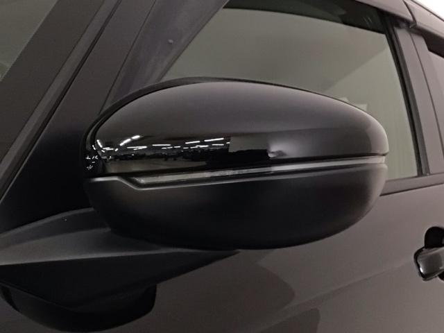 フィット ｅ：ＨＥＶホーム　レンタＵＰ・フルセグ・メモリナビ・バックカメラ・ホンダＣＯＮＮＥＣＴ・ＥＴＣ　前後誤発進抑制機能　クリソナ　助手席エアバッグ　運転席エアバッグ　アイドリングストップ　ＬＥＤライト　ＵＳＢ接続　ＡＢＳ（50枚目）