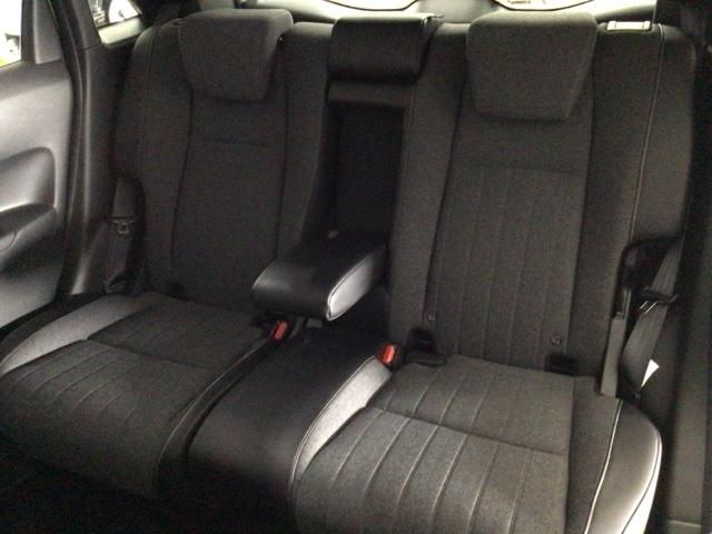 フィット ｅ：ＨＥＶホーム　レンタＵＰ・ＬＥＤ・ディスプレイオーディオ・バックカメラ・ホンダＣＯＮＮＥＣＴ　前後誤発進抑制機能　クリソナ　助手席エアバッグ　運転席エアバッグ　ＬＥＤライト　ＵＳＢ接続　ＡＢＳ　サイドエアバッグ（36枚目）