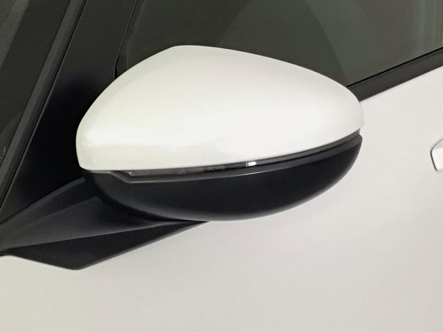 フィット ｅ：ＨＥＶホーム　レンタＵＰ・ＬＥＤ・ディスプレイオーディオ・バックカメラ・ホンダＣＯＮＮＥＣＴ　前後誤発進抑制機能　クリソナ　助手席エアバッグ　運転席エアバッグ　ＬＥＤライト　ＵＳＢ接続　ＡＢＳ　サイドエアバッグ（49枚目）