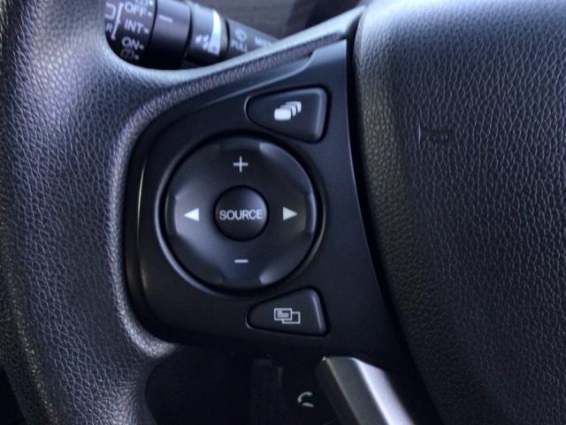 �X�e�A�����O�����R���́A�^�]���ł��ȒP�ɉ��ʒ�����`�����l���ύX���ł��܂��I�킫���^�]�h�~�ɂ��Ȃ���̂ň��S�ł���