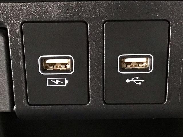 フィット ｅ：ＨＥＶホーム　レンタＵＰ・ＬＥＤ・ホンダＣＯＮＮＥＣＴ・メモリナビ・バックカメラ・ＥＴＣ　前後誤発進抑制機能　クリソナ　助手席エアバッグ　運転席エアバッグ　ＬＥＤライト　ＵＳＢ接続　ＡＢＳ　サイドエアバッグ　ＶＳＡ（21枚目）