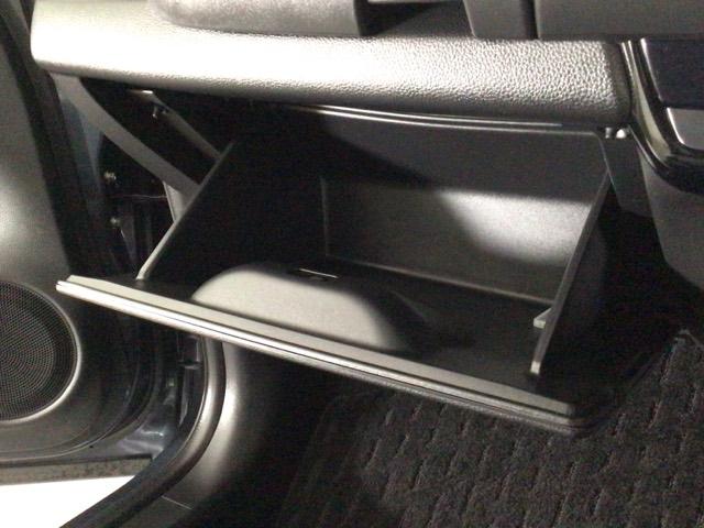 フィット ｅ：ＨＥＶホーム　レンタＵＰ・ＬＥＤ・ホンダＣＯＮＮＥＣＴ・メモリナビ・バックカメラ・ＥＴＣ　前後誤発進抑制機能　クリソナ　助手席エアバッグ　運転席エアバッグ　ＬＥＤライト　ＵＳＢ接続　ＡＢＳ　サイドエアバッグ　ＶＳＡ（23枚目）