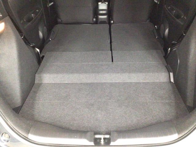 フィット ｅ：ＨＥＶホーム　レンタＵＰ・ＬＥＤ・ホンダＣＯＮＮＥＣＴ・メモリナビ・バックカメラ・ＥＴＣ　前後誤発進抑制機能　クリソナ　助手席エアバッグ　運転席エアバッグ　ＬＥＤライト　ＵＳＢ接続　ＡＢＳ　サイドエアバッグ　ＶＳＡ（41枚目）