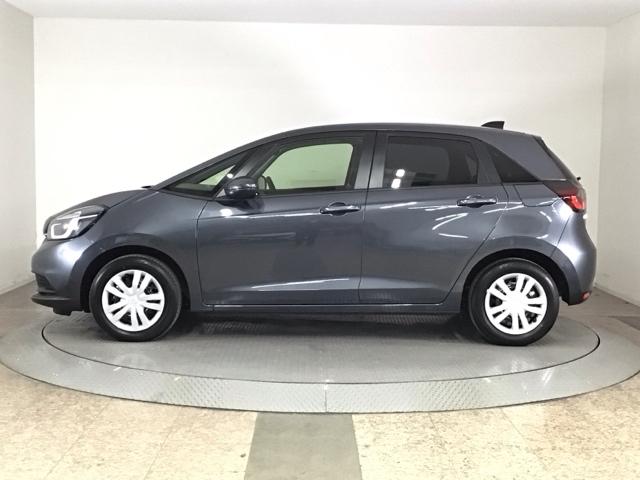 フィット ｅ：ＨＥＶホーム　レンタＵＰ・ＬＥＤ・ホンダＣＯＮＮＥＣＴ・メモリナビ・バックカメラ・ＥＴＣ　前後誤発進抑制機能　クリソナ　助手席エアバッグ　運転席エアバッグ　ＬＥＤライト　ＵＳＢ接続　ＡＢＳ　サイドエアバッグ　ＶＳＡ（51枚目）