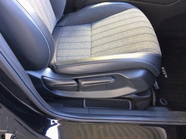 �y�O�ȁz�^�]�Ȃɂ̓V�[�g���𒲐��ł���n�C�g�A�W���X�^�[����������A���L���V�[�g�|�W�V�����̐ݒ肪�\�ɂȂ��Ă���܂���