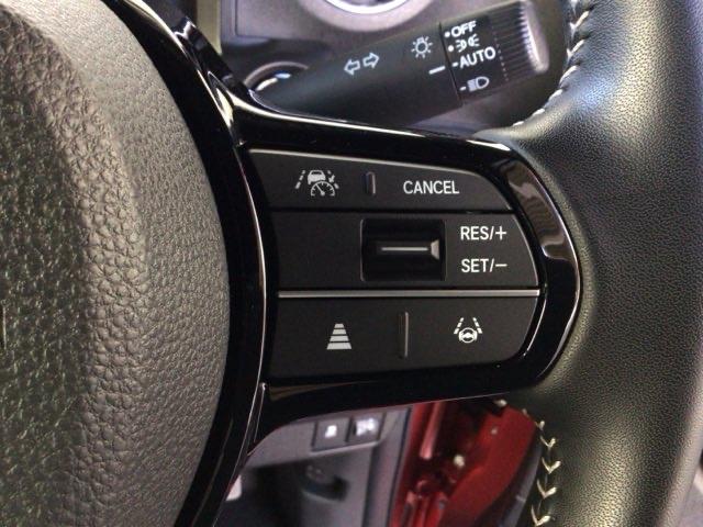 Ｎ－ＢＯＸカスタム コーディネートスタイル　デモカーＵＰ・ＬＥＤ・フルセグ・メモリナビ・純正ＡＷ・ホンダＣＯＮＮＥＣＴ　オートクルーズ　フルセグ対応　Ｗ電動ドア　シートヒータ　ＥＳＣ　リアカメラ　ＥＴＣ　ソナー　ベンチシート　エアコン　ＵＳＢ（11枚目）