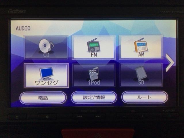 N-BOXカスタム GターボSSパッケージ HID・ワンセグ・メモリナビ・バックカメラ・純正AW・両側電動ドア・ETC ECON Bモニター スマートエントリー VSA 盗難防止システム AAC ナビTV オートクルーズコントロール パワステ(6枚目)