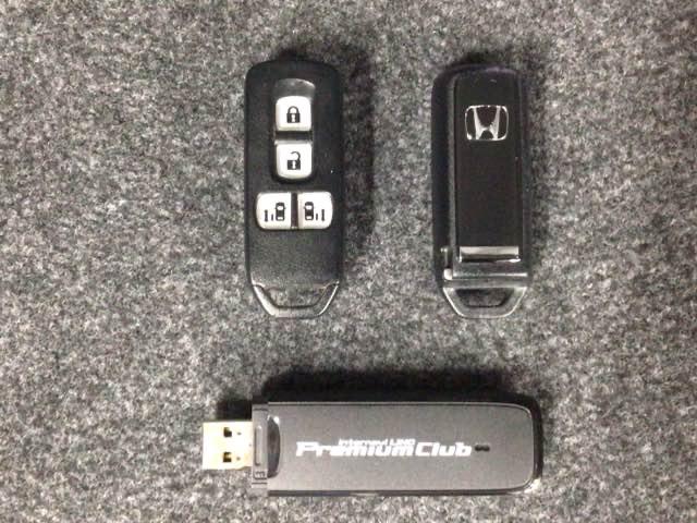 N-BOXカスタム GターボSSパッケージ HID・ワンセグ・メモリナビ・バックカメラ・純正AW・両側電動ドア・ETC ECON Bモニター スマートエントリー VSA 盗難防止システム AAC ナビTV オートクルーズコントロール パワステ(31枚目)